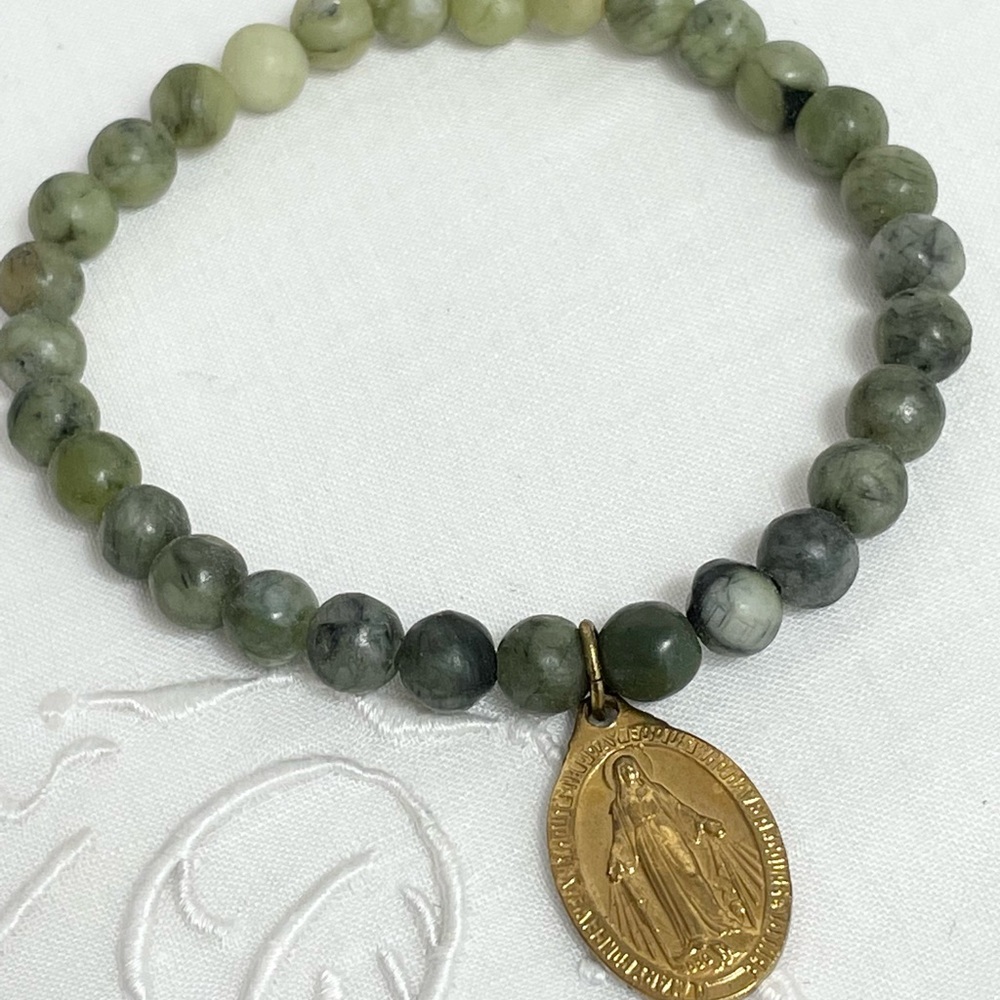 Jade elastic stretch bracelet